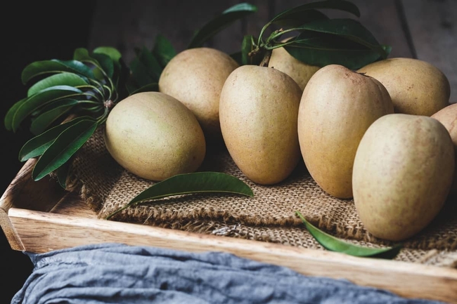 5 loại trái cây dù bổ dưỡng cũng không nên ăn quá nhiều vì có thể gây tắc ruột, có loại bày bán quanh năm - Ảnh 2.