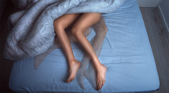 Thường xuyên giật mình khi ngủ có nguy hiểm không? - Ảnh 2.