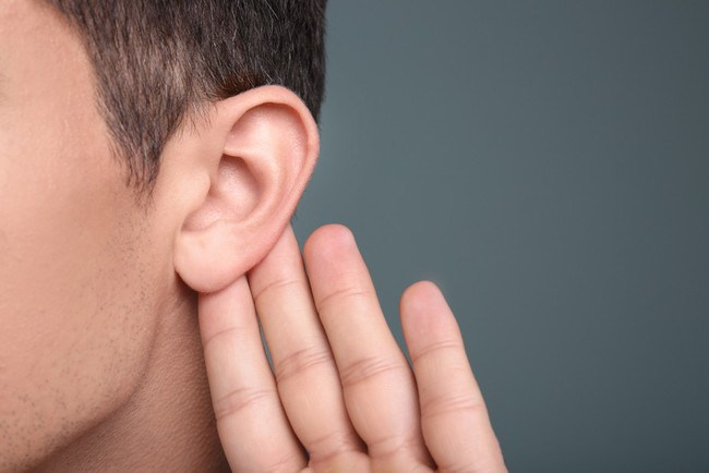 Nhìn vào đôi tai có thể tiết lộ 9 tình trạng sức khoẻ này - Ảnh 3.