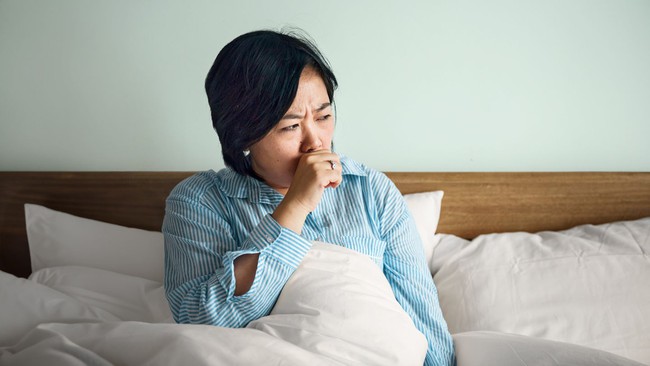 Phân biệt: Virus HMPV, COVID-19, RSV và cảm lạnh giống và khác nhau ở điểm nào? - Ảnh 2.