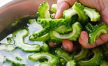 10 tác dụng đáng ngạc nhiên của mướp đắng đối với sức khỏe và làn da