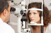 Khi nào cần đi khám mắt? Khám mắt giúp phát hiện các dấu hiệu của những bệnh lý nguy hiểm