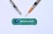 Tiêm vaccine Covid-19 và vaccine phòng cúm cùng nhau có khiến tác dụng phụ nghiêm trọng hơn không?
