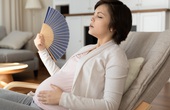 Cách đối phó với cơn bốc hỏa khi mang thai, đặc biệt vào những ngày nắng nóng