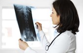 Những điều cần biết về chụp X-quang xương trong dự phòng loãng xương