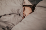 10 điều bạn không nên làm sau 10 giờ tối để tránh ảnh hưởng đến giấc ngủ