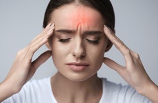 Đau nhức đầu khi bị cảm cúm: Dấu hiệu suy nhược khi bị bệnh và cách khắc phục