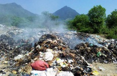 Làm cách nào để nhận biết dấu hiệu ngộ độc do khí từ rác thải?