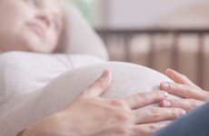 Điều trị thủy đậu ở phụ nữ mang thai bằng cách nào?