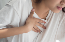 Tức ngực khó thở là bệnh gì? Lưu ý gì để hạn chế nguy cơ mắc bệnh?