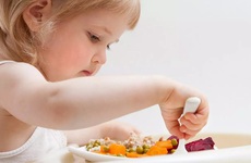 Làm gì khi trẻ bị dị ứng thức ăn?