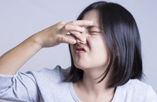 Điểm danh một vài vấn đề sức khỏe mà bạn gặp phải khi cơ thể có mùi