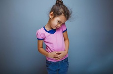 Những biến chứng nguy hiểm do ngộ độc thức ăn ở trẻ