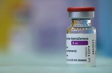 Việt Nam nhập khẩu vaccine AstraZeneca và đây là những điều bạn cần nắm rõ về vaccine này
