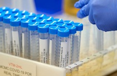 Biến thể COVID mới tại Pháp có thể 'qua mặt' xét nghiệm PCR
