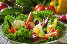 Hướng dẫn chế biến các món salad giảm cân cho chị em nhanh lấy lại vóc dáng thon gọn