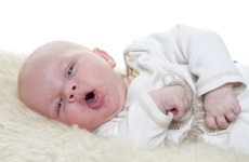 Phụ huynh đã biết những cách chữa ho cho trẻ sơ sinh 1 tháng tuổi này chưa?