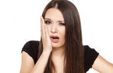 Nhổ răng khôn bị sưng mặt: Nguyên nhân và cách điều trị