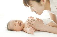 Trẻ sơ sinh bị sôi bụng có sao không? Cách xử lý như thế nào?
