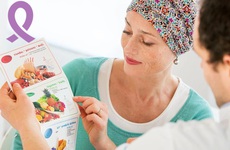 Ung thư kiêng ăn gì? Điểm danh những thực phẩm cần tuyệt đối tránh xa cho bệnh nhân bị ung thư