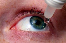 4 yếu tố trong mùa hè dễ gây ra tình trạng khô mắt