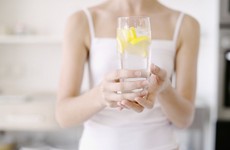Giảm cân bằng phương pháp Water Fasting - nhịn ăn bằng nước tốt hay hại cho sức khoẻ?