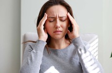 Cách chấm dứt cơn đau đầu từng cơn đơn giản tại nhà