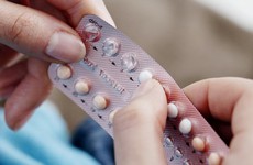 Điều gì sẽ xảy ra khi đang dùng thuốc tránh thai thường  xuyên mà ngừng đột ngột?