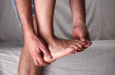 Cẩn thận với 8 nguyên nhân gây tê chân nghiêm trọng