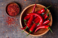 Ớt cay tốt nhưng dễ gây bốc hỏa, hỏng dạ dày: 6 lời khuyên bạn nên biết để ăn ớt an toàn
