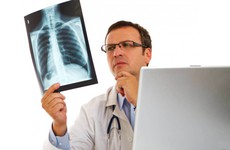 Những dấu hiệu ung thư phổi có thể đang 'tiềm ẩn' trong cơ thể bạn