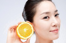 Chị em có biết: Vitamin C là thành phần dưỡng da được săn đón nhiều nhất năm 2018