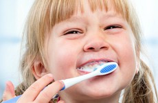 Cần làm gì để phòng ngừa sâu răng cho trẻ nhỏ?