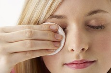 Phòng bệnh viêm bờ mi nhờ bốn thói quen đơn giản