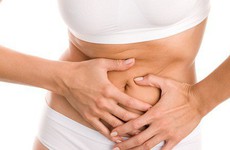 Triệu chứng viêm dạ dày ruột rất dễ nhầm lẫn với đau bụng thông thường