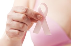 Làm gì để cải thiện "chuyện chăn gối" sau điều trị ung thư vú?