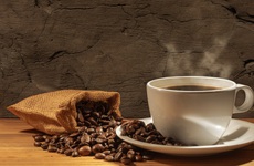Người bị gan nhiễm mỡ có nên uống cà phê không?