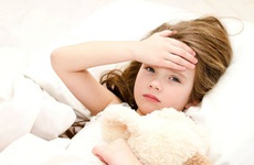 Nhận biết các triệu chứng viêm phế quản ở trẻ em qua từng giai đoạn