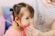 Biến chứng viêm phổi ở trẻ nhỏ: nguy hiểm và cần được chú ý