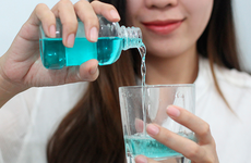 Một số lời khuyên khi lựa chọn nước súc miệng cho bệnh nhân bị ung thư lưỡi