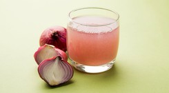 Tác dụng đáng ngạc nhiên của nước ép hành tây đối với sức khỏe và mái tóc
