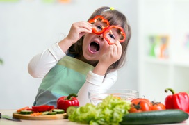 Ăn nhiều rau củ quả giúp tăng cường sức khỏe tâm thần trẻ em