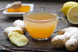 Thời tiết chuyển mùa, uống trà gì để giảm viêm đau họng?