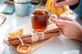 Mùa mưa, nhâm nhi một ly trà quế để hưởng 1001 lợi ích cho sức khỏe