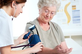 Huyết áp cao là gì? Nguyên nhân, dấu hiệu và cách điều trị