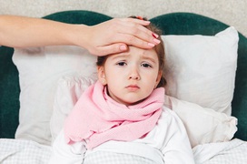 Thời gian bị sốt virus ở trẻ là bao lâu? Cách điều trị như thế nào?