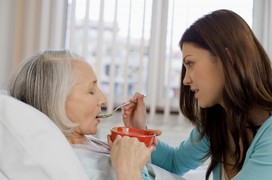 [Dành cho người nhà] Lưu ý khi chăm sóc bệnh nhân mắc ung thư phổi