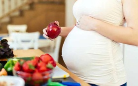 Điểm danh những thực phẩm bà bầu không nên ăn khi giao mùa hè thu