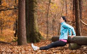 Tập thể dục mùa thu cần lưu ý gì để vừa hiệu quả lại không "tác dụng ngược" với sức khoẻ?