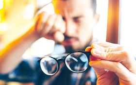 Người bị cận thị nên kiêng làm gì để tránh làm tăng độ cận?